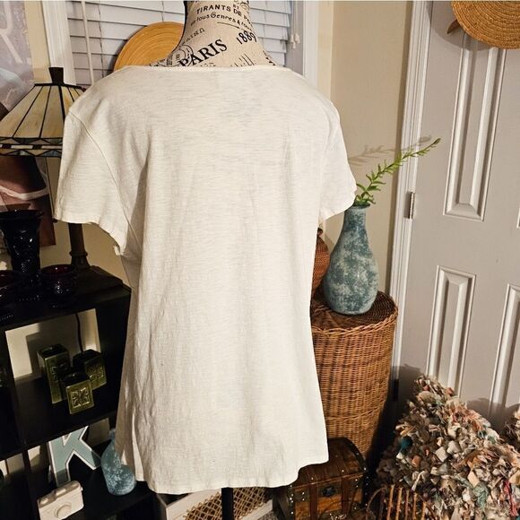 Jaclyn Smith Crochet Sequins Detail Stylish Short Sleeve Tee. - Picture 6 of 14